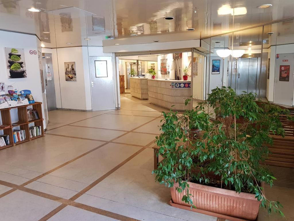 Centre Juan Les Pins Apartment Екстериор снимка